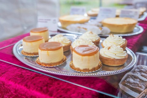 Various small desserts on a silver plate on a sales table, Streuobstmarkt, Sindelfingen, Böblingen