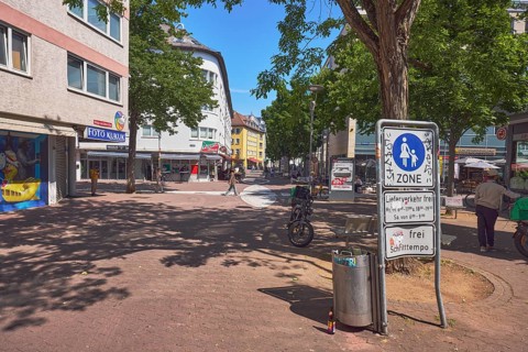 Pedestrian zone, traffic sign pedestrian zone, additional sign free bicycles and delivery traffic
