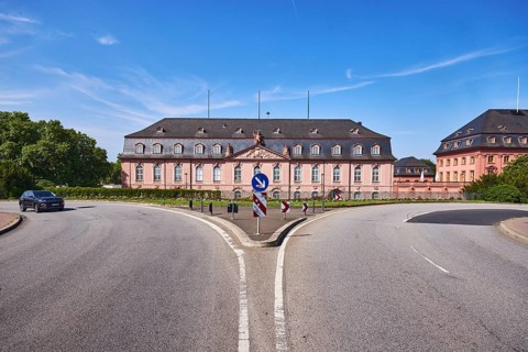 New Armoury, State Chancellery, Baroque style, trees, lawn, road, lanes, blue sky, cirrostratus