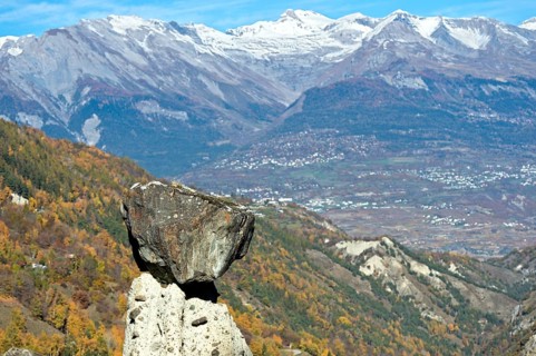 Boulders as the top of an earth pyramid from Euseigne, Heremence, Eringertal, Val d'Hérens, Valais,