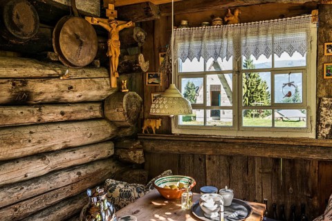 Ancient alpine hut, Herrgottswinkel, Alm Enge, Hirschau, Kanisfluh, Bregenzerwald, Vorarlberg,