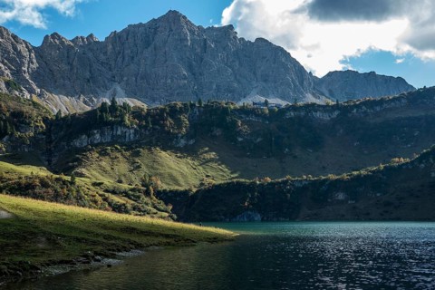 Traualpsee, in the back of Lachenspitze, Allgäu Alps, Tannheim, Tyrol, Austria