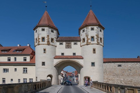 Historic city wall with the Nabburg Gate, rebuilt in Renaissance style, Amberg, Upper Palatinate,