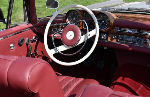Vintage car, Mercedes Benz W 198 steering wheel