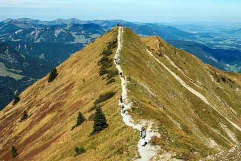 View of Schlappoldkopf with Fellhorn ridge hiking trail, Oberstdorf, Oberallgäu, Allgäu, Bavaria,