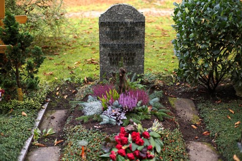 Grave, tombstone, Willi Bleicher, German resistance fighter against National Socialism, later head