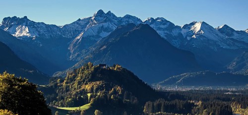View from Alerwinkel near Hinang, behind mountains of the Allgäu Alps with Himmelschrofen, Kratzer