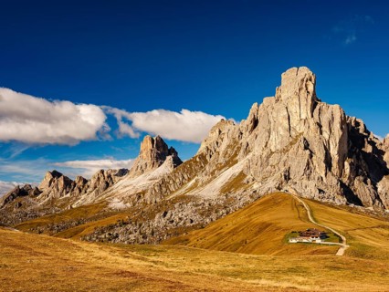 Passo di Giau, Giau Pass, in the back peaks of Ra Gusela, Nuvolau and Averau, Dolomites, Alps,