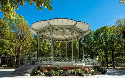 Vichy, listed as World Heritage by UNESCO. Park bandstand. Source Park. Allier. Auvergne Rhone
