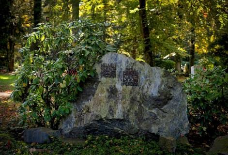 Gravesite, Gravestone, Grave of the Helmut Lanz family, Lydia Drexler Nanz, Forest Cemetery,