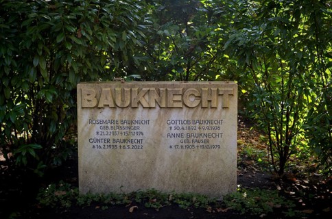Gravesite, Gravestone, Grave of the Gottlob and Rosemarie Bauknecht family, Waldfriedhof, autumn,