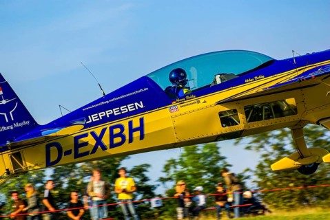 An Extra EA-300 of Extra Flugzeugproduktions- und Vertriebs GmbH with the registration D-EXBH
