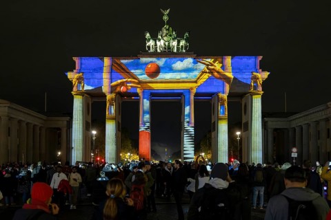 Brandenburg Tor, 21st BERLIN FESTIVAL OF LIGHTS, motto Let's Shine Together, light installations, 8