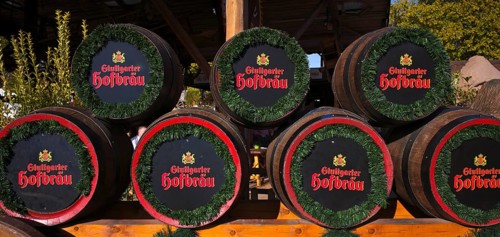 Beer kegs, Stuttgarter Hofbräu, logo, Cannstatter Wasen, fair, carnival, spring festival, folk