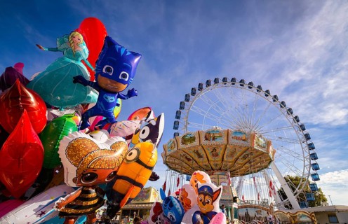 Balloons, helium balloons, motif balloons, chain carousel, Cannstatter Wellenflug, Ferris wheel,