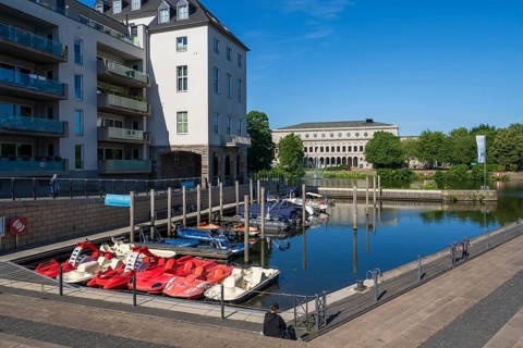 Town hall and town harbour, Mülheim an der Ruhr, Rur region, North Rhine-Westphalia, Germany