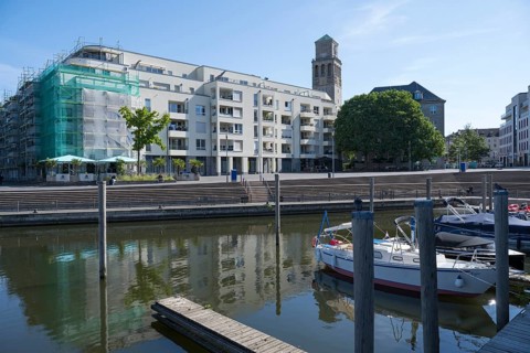 Modern residential and commercial building at the city harbour, town hall, Mülheim an der Ruhr, Rur