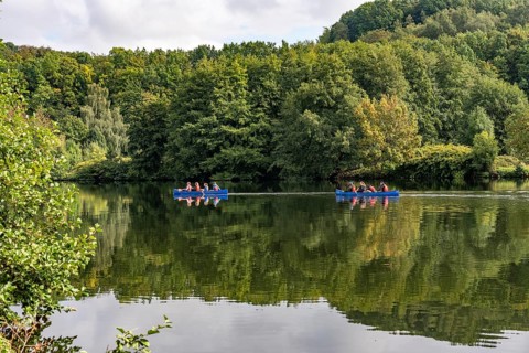 Canoeing on the Ruhr near Hattingen, direction Bochum, hire canoes, North Rhine-Westphalia, Germany