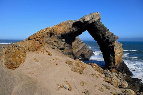 Arch rock, 55 metre high limestone arch, restricted diamond area, near Lüderitz, Karas region,