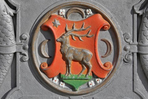 Stag figure as heraldic animal, town coat of arms, detail, market fountain, Sigmaringen, Swabian