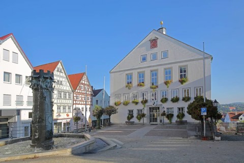 Town hall built in 1958 and town hall fountain by Klaus Ringwald 1998, market square, Hechingen,