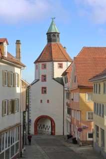 Lower tower built in 1579, town gate, town tower, houses, Hechingen, Swabian Alb,