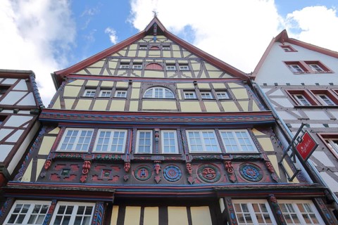 Historic Windeck House with decorations and wood carvings, view upwards, gable, Orchheimer Straße,