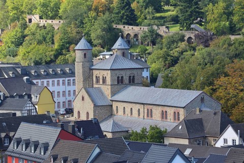 Romanesque collegiate church of St Chrysanthus and Daria, historic town wall and townscape, twin
