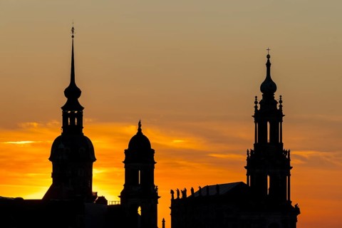 Three towers in the sunset, Cathedral Sanctissimae Trinita, Court of Appeal, Residential Palace,