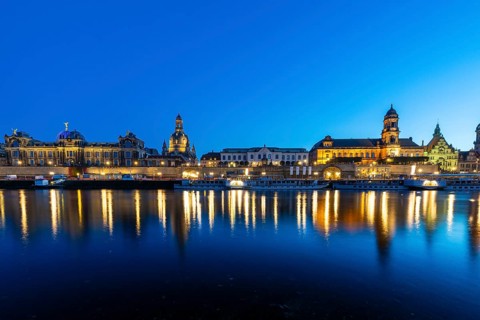 Old town skyline with Brühl's Terraces, Kunstakademie, Church of Our Lady, Residenzschloss, Higher