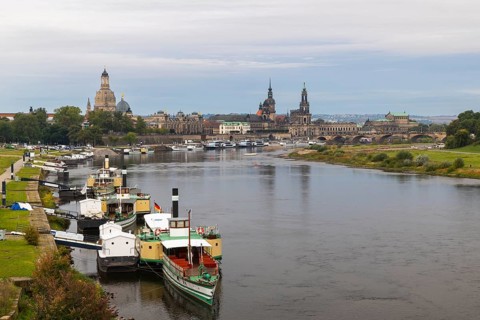 Old town skyline with Brühl's Terraces, Academy of Fine Arts, Church of Our Lady, Sanctissimae