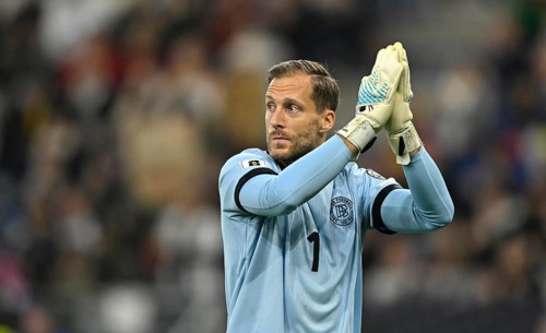 Goalkeeper Oliver Baumann GER (01) thanks fans applauds gesture gesture World Cup qualifier,