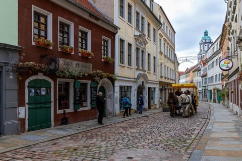 Horse-drawn carriage in the Burgstraße, Church of Our Lady, Jungstil houses, Old Town, Meissen,