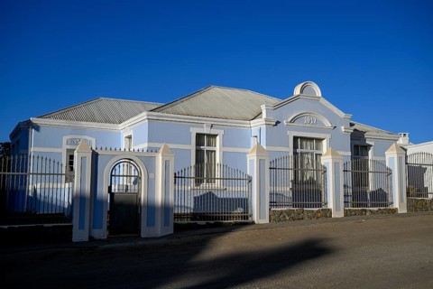Fassade des Glück-auf-Hauses von 1912 in der Bergstraße, Lüderitz, Region Karas, Namibia