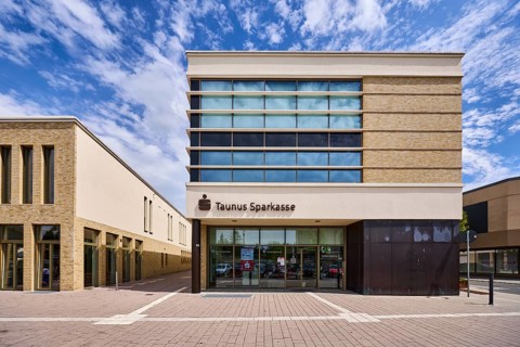 Taunus Sparkasse Anstalt des öffentlichen Rechts, moderne Architektur, Geschäftsgebäude,