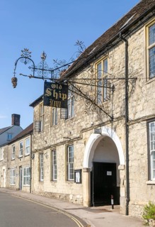 Old Ship Inn, Mere, Wiltshire, England, UK architect Henry Andrews 1711 former hotel and pub now