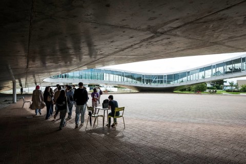 Rolex Learning Centre, SANAA architects, École polytechnique fédérale de Lausanne, EPFL, Lausanne,
