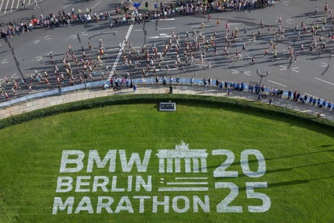 View from the Victory Column to the Great Star at the 51st BMW Berlin Marathon 2025 on 21 September