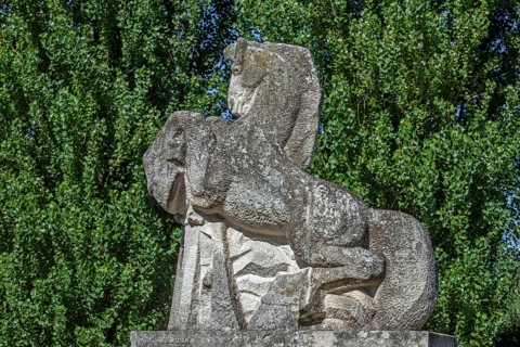 Statue of the Ros Beiaard by sculptor Marc De Bruyn, folkloristic horse in the city Dendermonde,