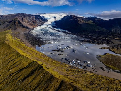 Ice floes, glacier, glacier tongue, glacier lake, sunny, morning mood, mountains, reflection,