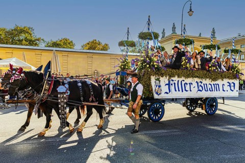 Float of the Filser Buam from Munich, Trachten- und Schützenzug, Oktoberfest, Munich, Upper