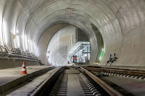 Entrance to the new airport railway station between the airport and the exhibition centre. In