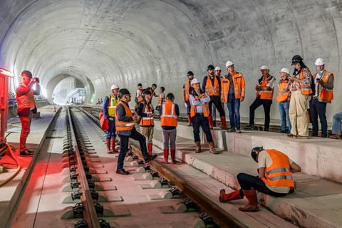 Tunnel under the new airport railway station between the airport and the exhibition centre. The