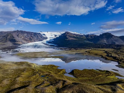 Ice floes, glacier, glacier tongue, glacier lake, sunny, morning mood, mountains, reflection,