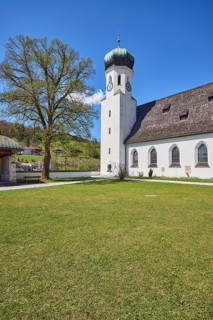 Parish church Herz-Jesu Bischofswiesen, church, church tower, street, lawn, hill, forest, tree,
