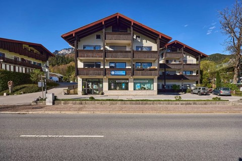 Tourist information, house, building, car park, tree, hill, coniferous forest, blue sky, federal