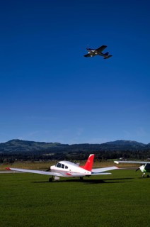 BRM Aero Bristell B23 identification aircraft registration HB-KGU taking off over Piper Archer II