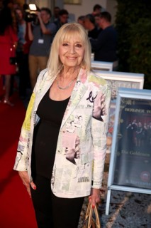 Cindy Berger from Cindy & Bert - Premiere Der eingebildet Kranke after The Imaginary Invalid by