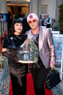 Pauline Stolze, Julian F. M. Stöckel with accompaniment - Premiere Der eingebildet Kranke after Der