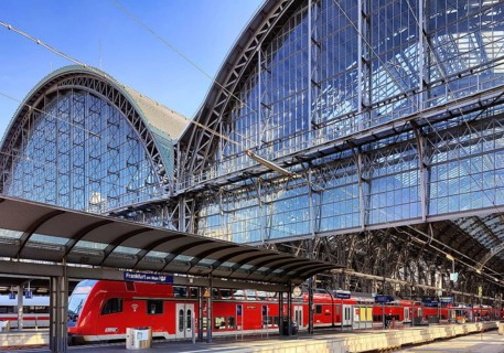 Main railway station with local train and platform halls, Frankfurt am Main, Hesse, Germany